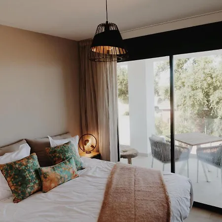Surya Bed and breakfast