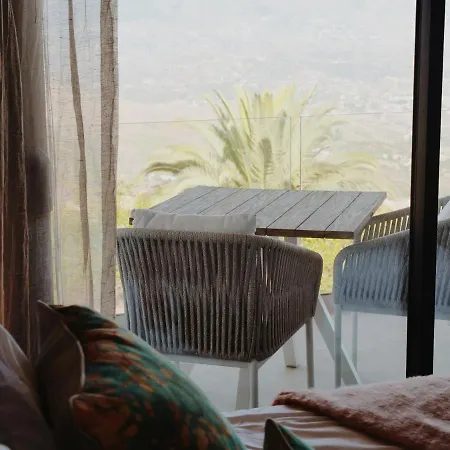 Bed and breakfast Surya *