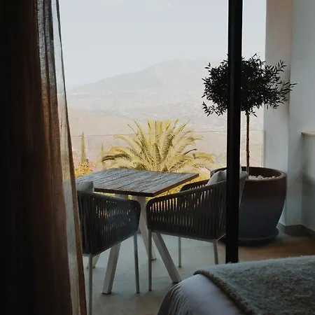 Bed and breakfast Surya *